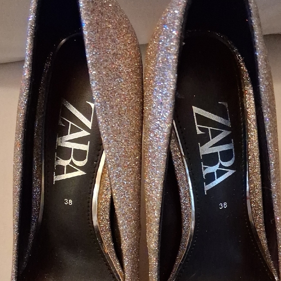 Zara Women's Sparkling Heels - Gold - Picture 4 of 4
